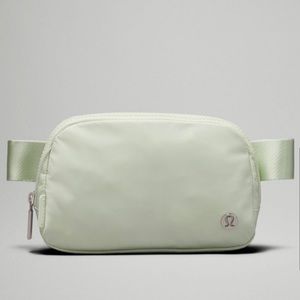 USED - Lululemon Green Belt Bag